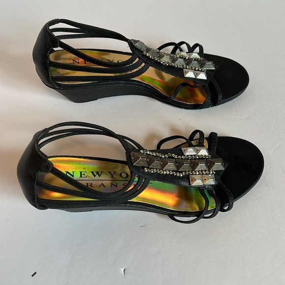 New York Transit Black Strappy Wedge Sandals Women’s Size 6 1/2 M - Picture 2 of 8
